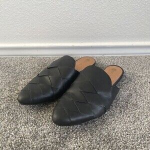 Big Buddha Flats Mules Women Size 8 Black Woven Faux Leather Slip On Shoes